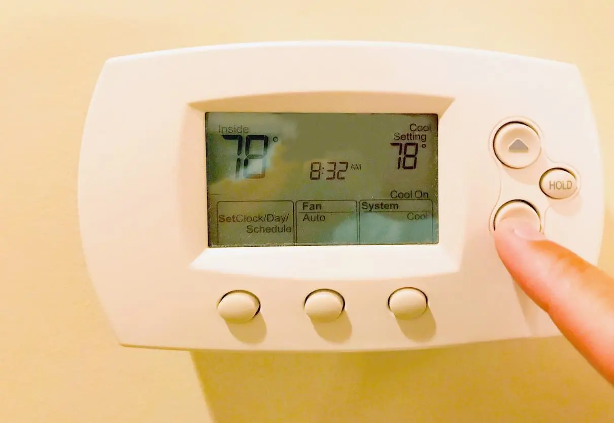 El Paso Thermostat set to cool